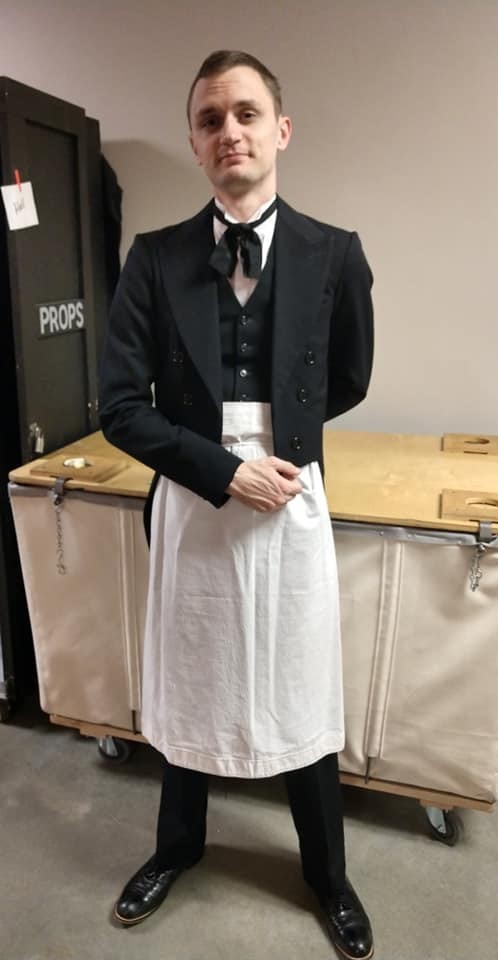 Colin Rosewicz, a 27-year-old clinical laboratory scientist, made his debut as a supernumerary as a waiter in the Lyric Opera’s production of "LaBoheme" last fall. 