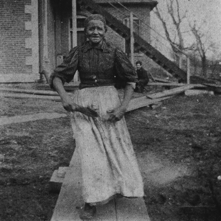 Katherine "Aunt Kitty" Alexander, who for 30 years cooked for William Jewell College residential students after the Civil War, often spoke of how she hoped a memorial would be placed at her grave. Many of those students, following Alexander's 1909 death, contributed to the cost of placing one at her grave in Fairview and New Hope Cemetery.
