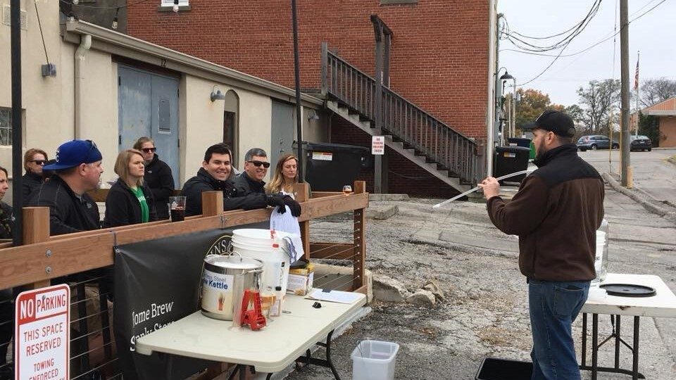 Grain & Taps Brewery home brew class.
