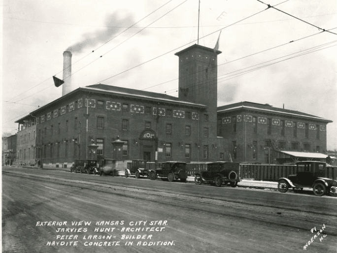 The Kansas City Star building in the mid-1920s