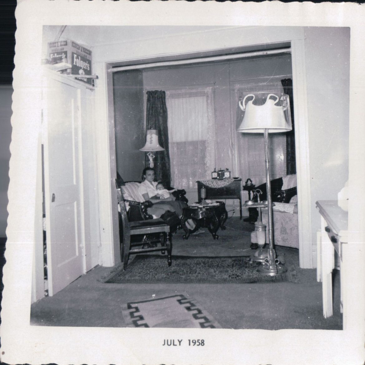 Margaret Hagerty and baby Della in 1958. (Courtesy | Della Reynolds)